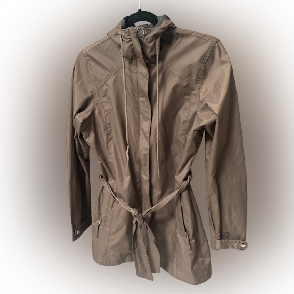 Columbia Women’s Lightweight Hooded Rain Coat - Taupe